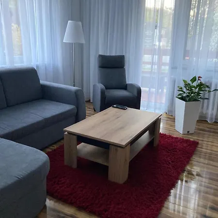 Apartament Przy Kolejce Na Skrzyczne 100 Metrow Do Kolejki Mysliwska 98 Szczyrk Exterior photo