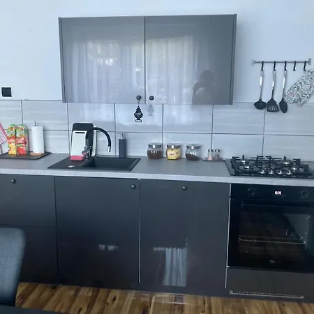 Apartament Przy Kolejce Na Skrzyczne 100 Metrow Do Kolejki Mysliwska 98 Szczyrk Exterior photo
