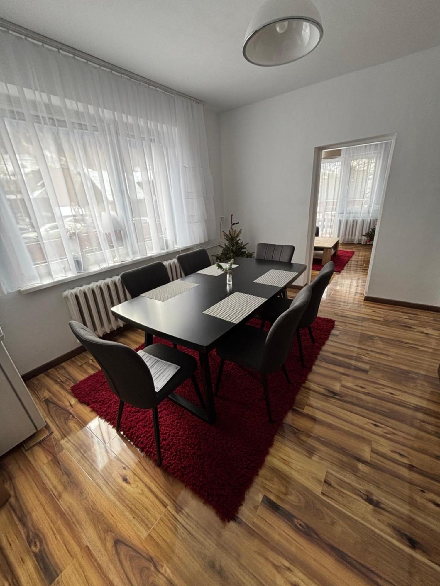 Przy Kolejce Na Skrzyczne 100 Metrow Do Kolejki Mysliwska 98 Apartment Szczyrk