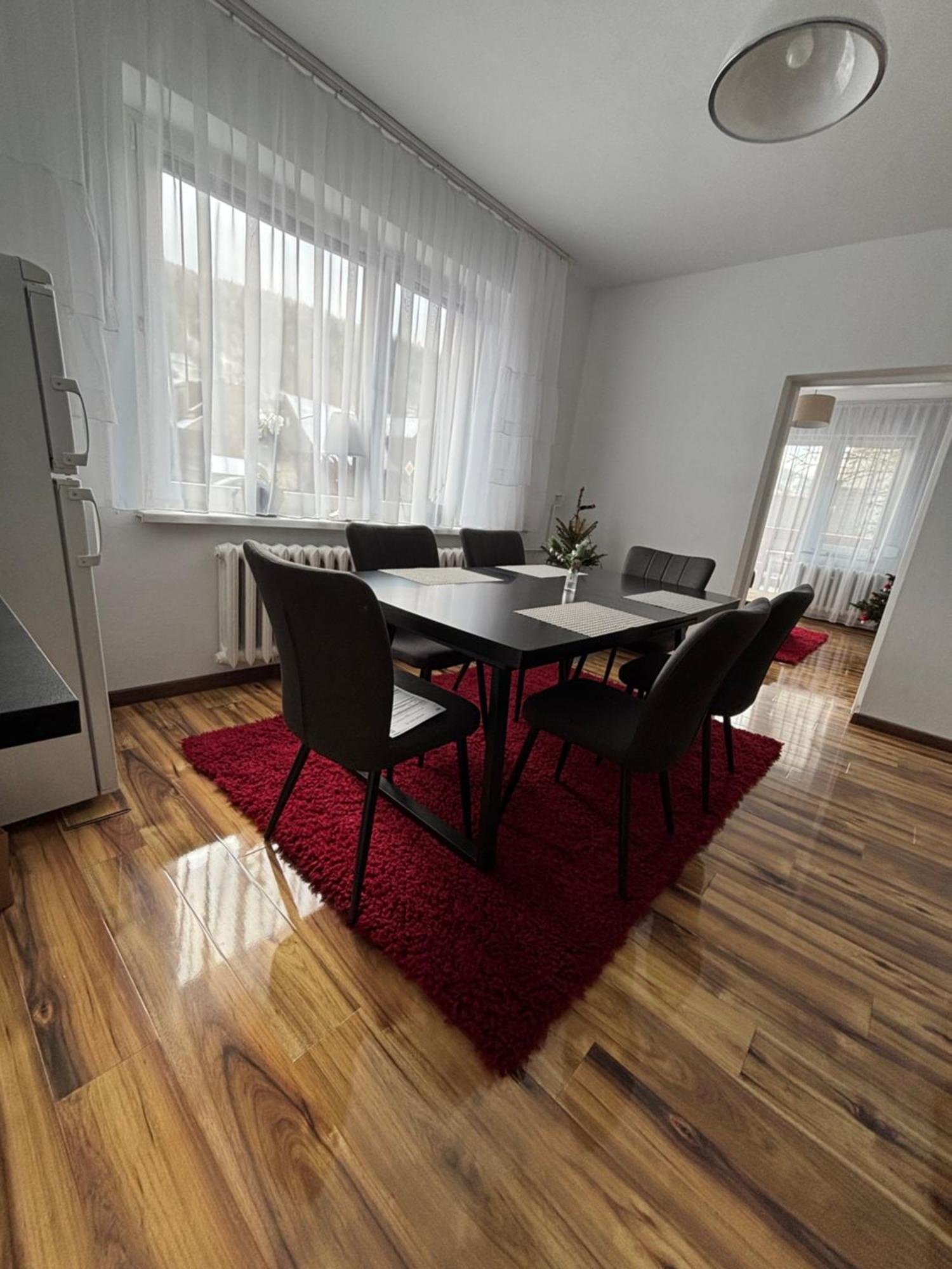 Przy Kolejce Na Skrzyczne 100 Metrow Do Kolejki Mysliwska 98 Apartment