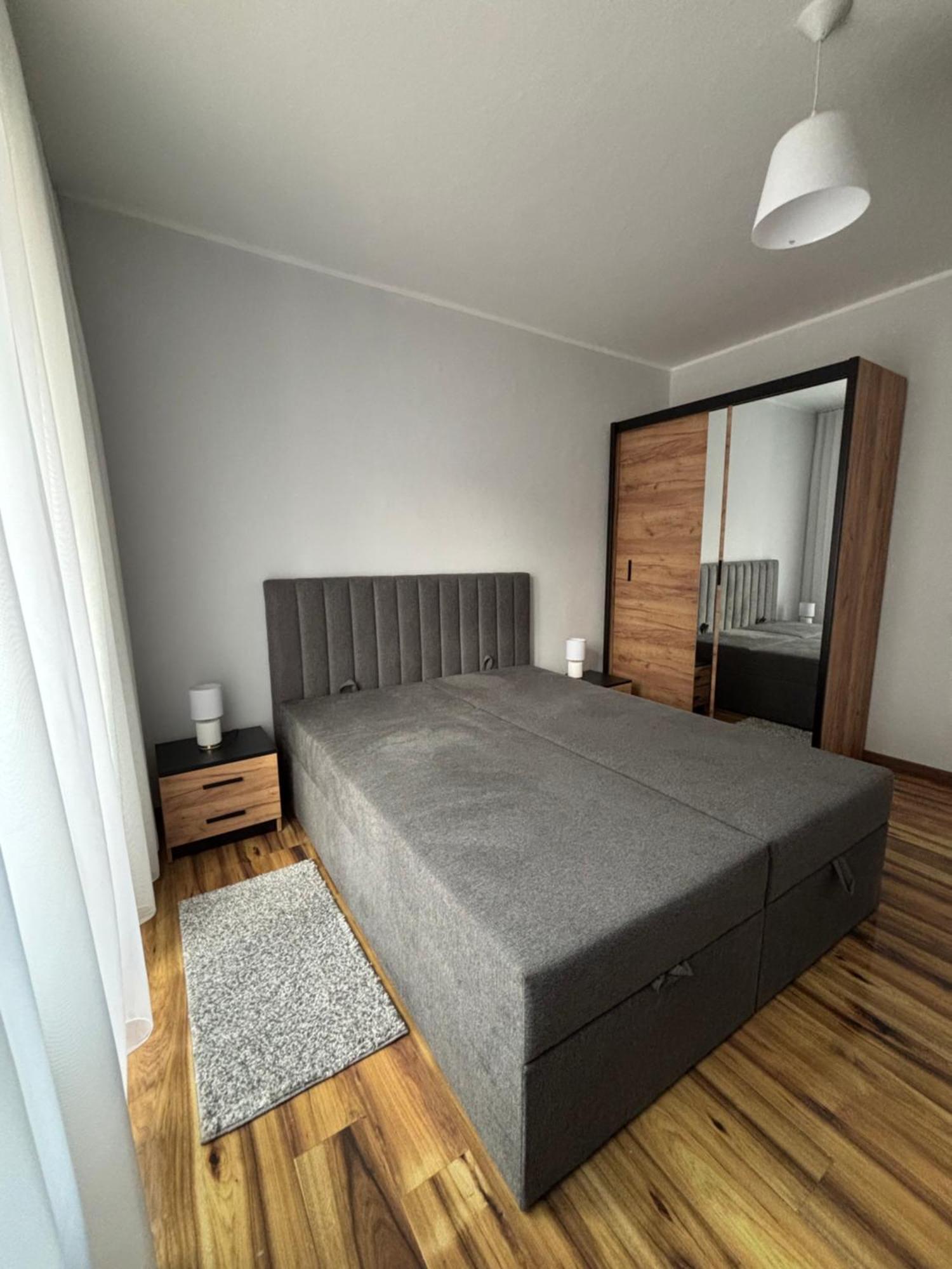 Przy Kolejce Na Skrzyczne 100 Metrow Do Kolejki Mysliwska 98 Apartment Szczyrk